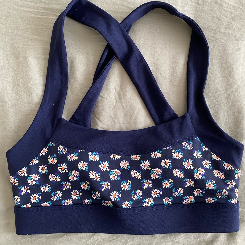 NWOT Fabletics Floral Navy Sports Bra